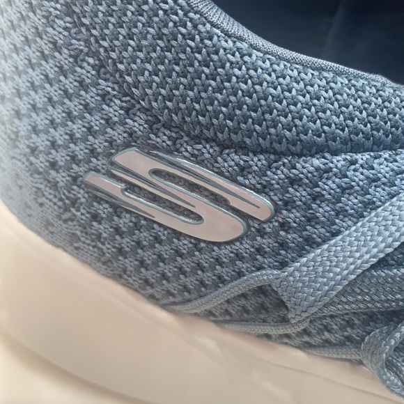Skechers memory foam sneakers - Picture 2 of 9